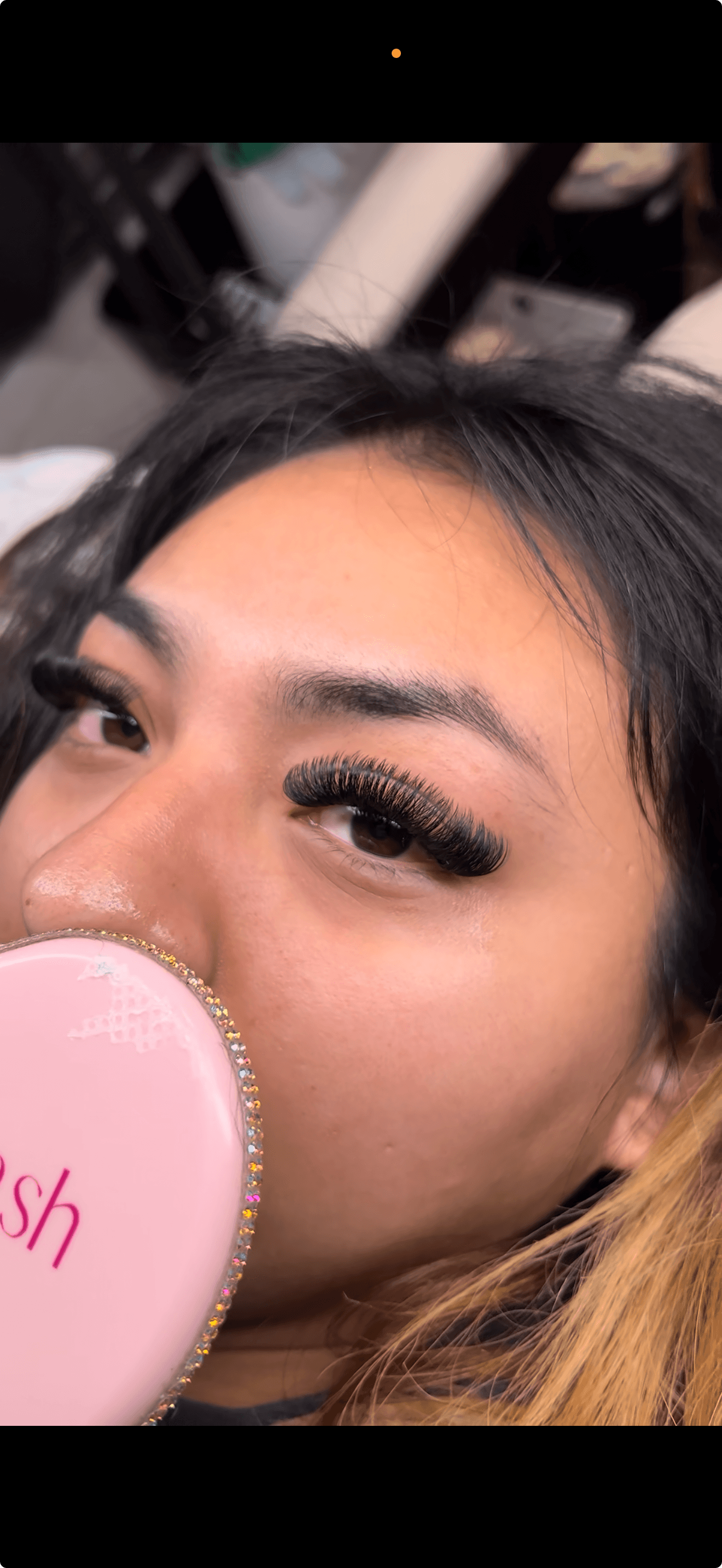 Full volume lash set with dramatic density